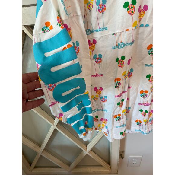 Walt Disney World Vaukt Collection size small spirit jersey Mickey balloons - Picture 3 of 5